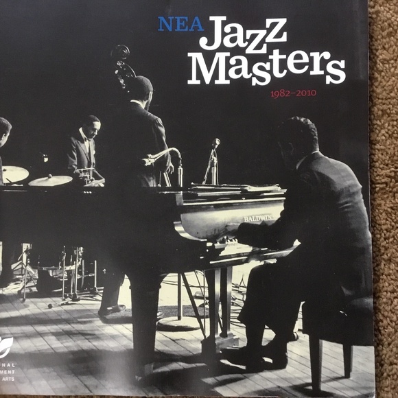 NEA JAZZ MASTERS 1982-2010 Book/CD Hard to Fine! - Picture 2 of 8